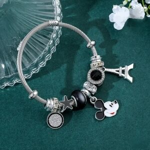 🌸2 For $15🌸 Disney Mickey Mouse Paris Charm Bracelet